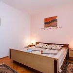 Apartament For Families With Children - Zadar - 5747