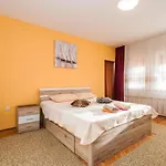 Apartament For Families With Children - Zadar - 5747 *
