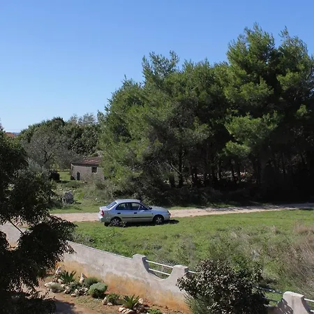 Apartments For Families With Children Privlaka, Zadar - 5747 Apartment Privlaka (Zadar)