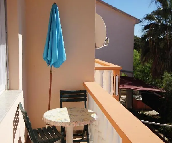 Apartment Apartments For Families With Children Privlaka - Zadar - 5747 *