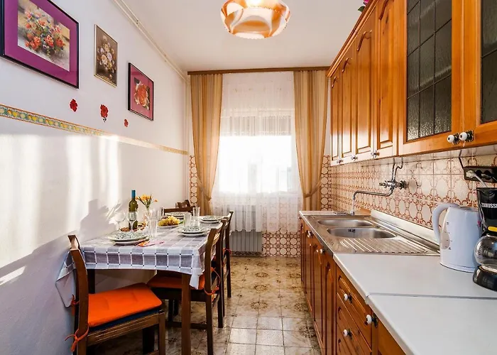 Апартаменты For Families With Children Privlaka, Zadar - 5747