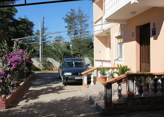 Apartment Apartments For Families With Children Privlaka - Zadar - 5747 *